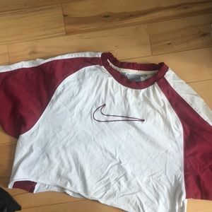 VINTAGE NIKE T